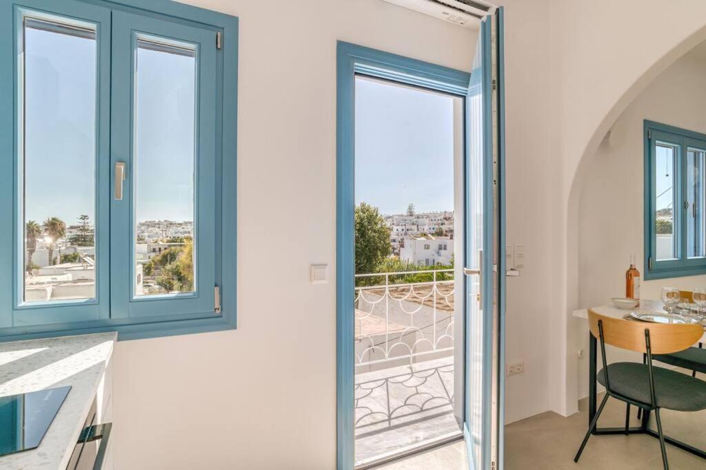 Kamara House - 200m From Port *