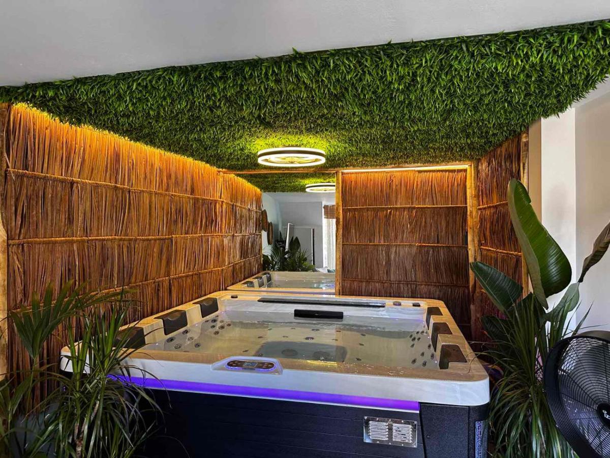 Avra Summer Living _ Private Jacuzzi _ Stepstosea *