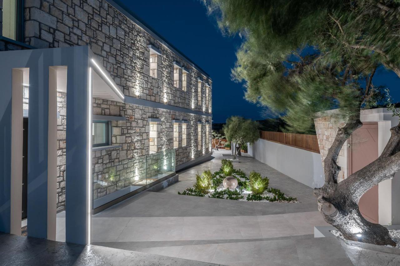 Apartment Sky Birds - Holistic Escape Skinaria