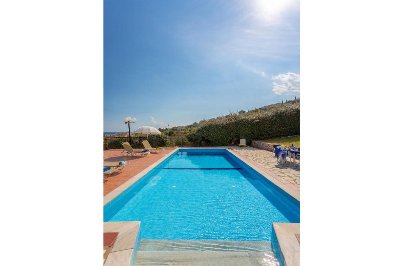 Skala Yellow Villa