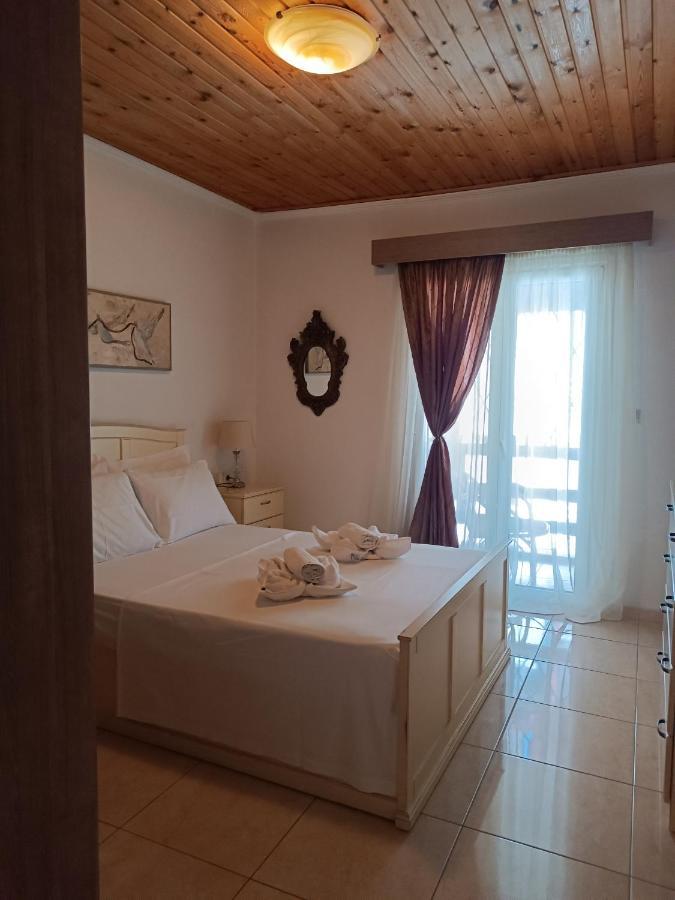 Niki Sea View Attic Apartment