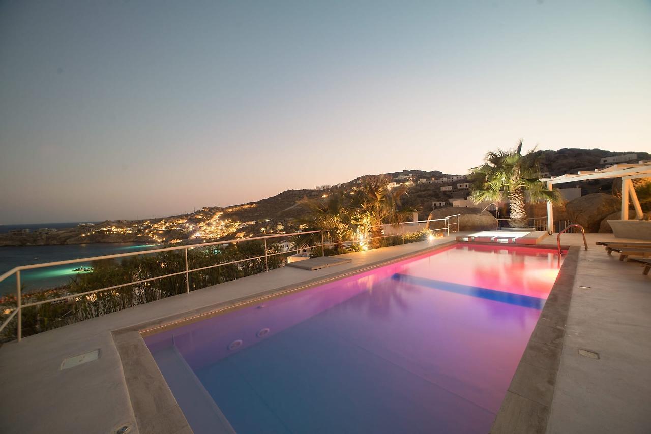 Super Rockies Villa Super Paradise Beach (Mykonos)
