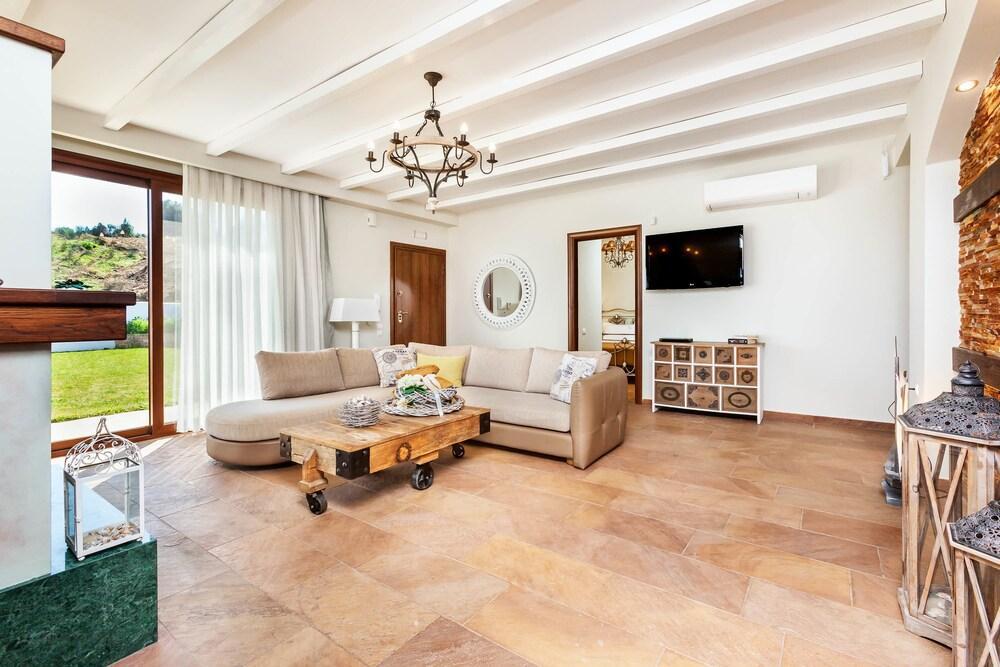 Apartment D'oro - Luxury & Paliouri