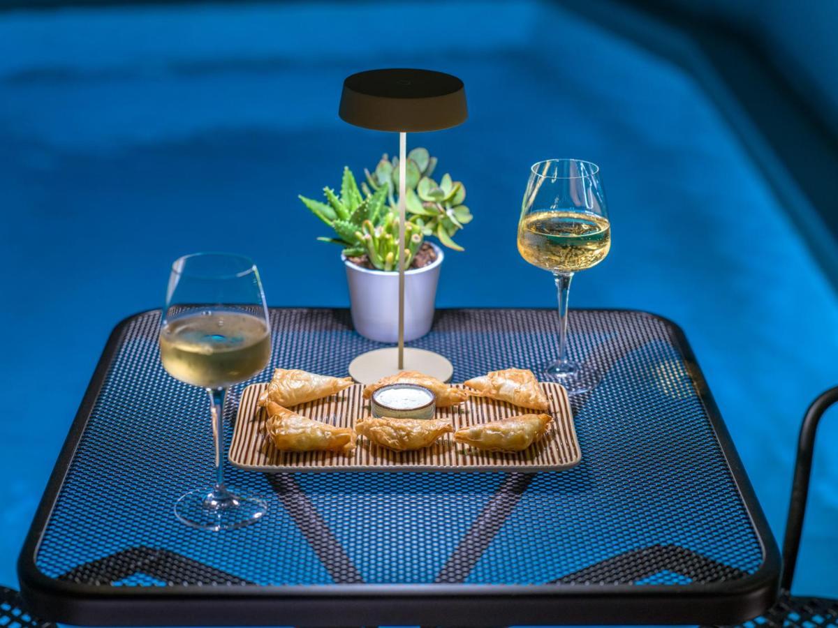 Essence Aparthotel Argostoli (Kefalonia)