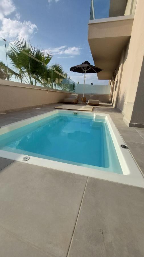 Niriides Palace Hotel *