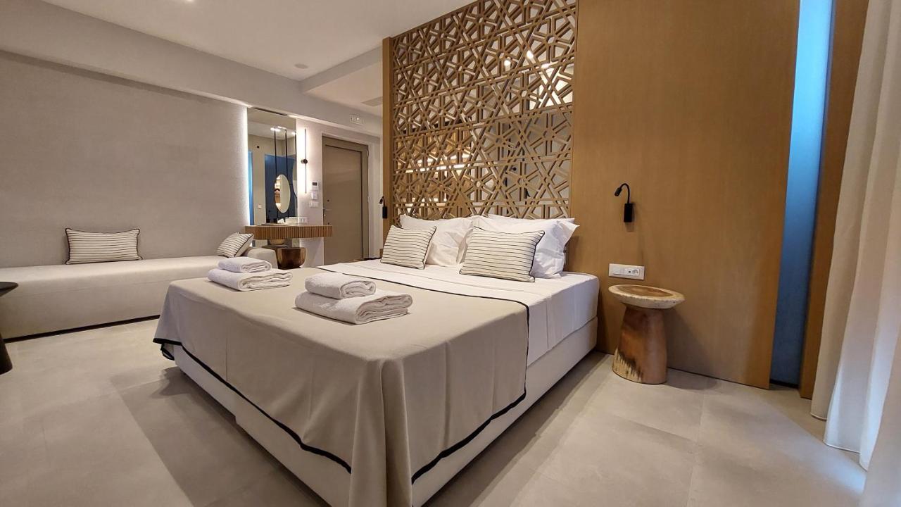 Niriides Palace Hotel