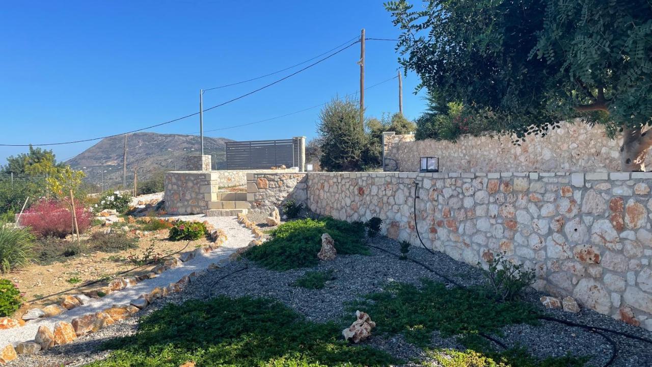 Holiday home Stunning Mountain And Sea View Eleni In *
