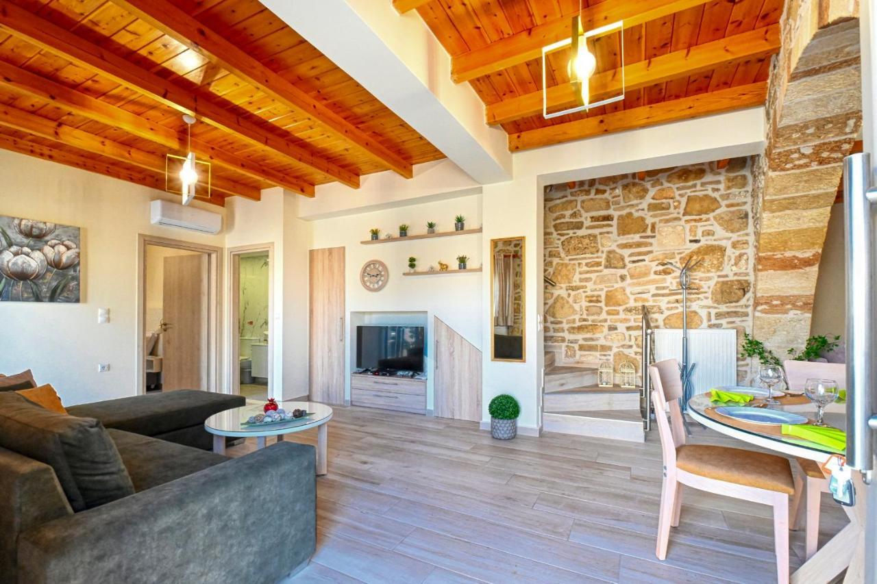 Petros Luxury Traditional House -
