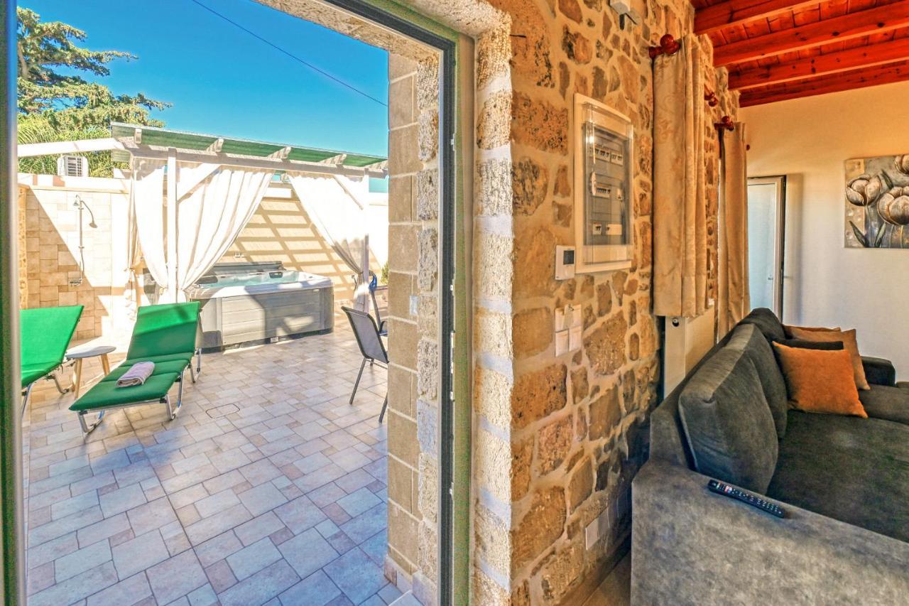 Petros Luxury Traditional House - Villa *