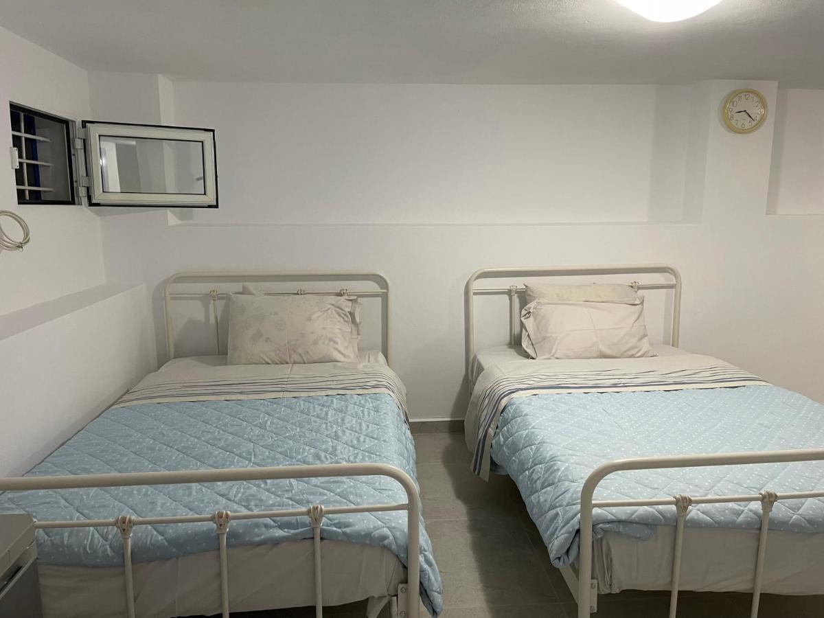 Antilio * Chrisi Akti (Paros)