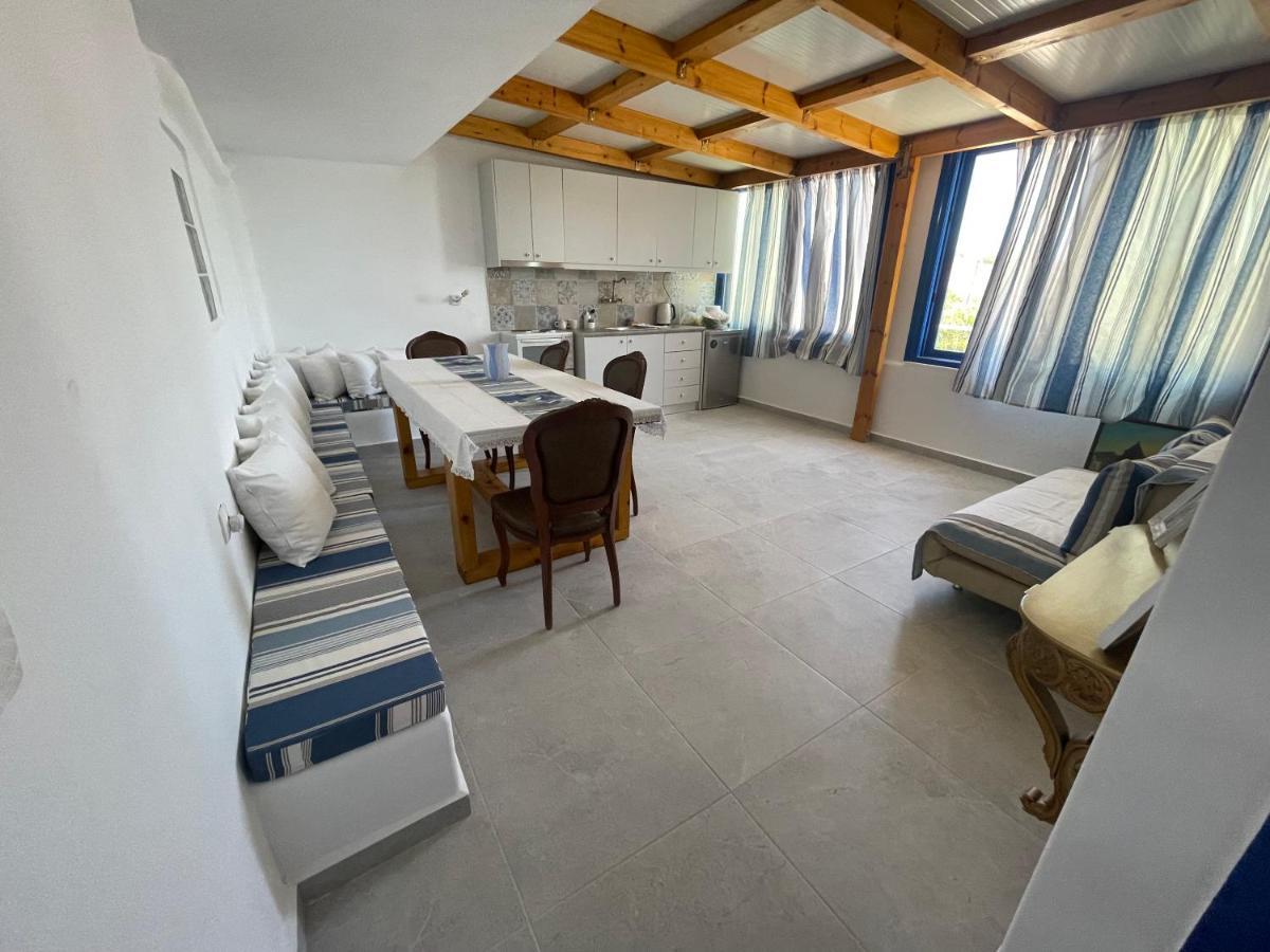 Antilio * Chrisi Akti (Paros)