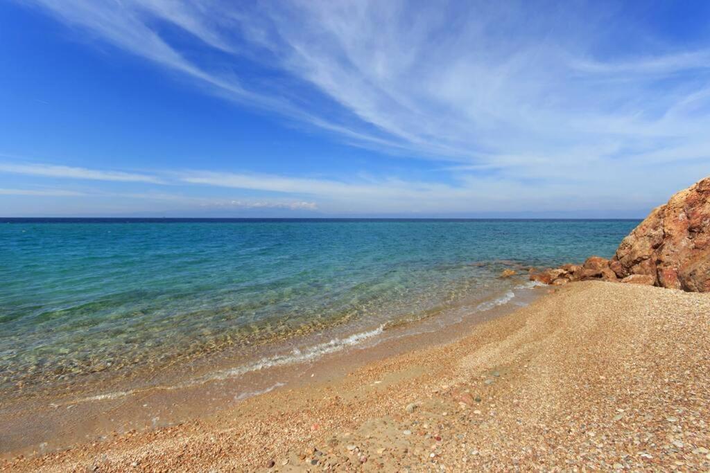 Dolphin 's Pass Holiday home Skala Kallirakhis