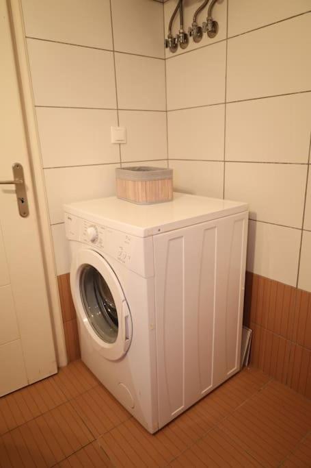Ginas 1 Apartment Kyparissia