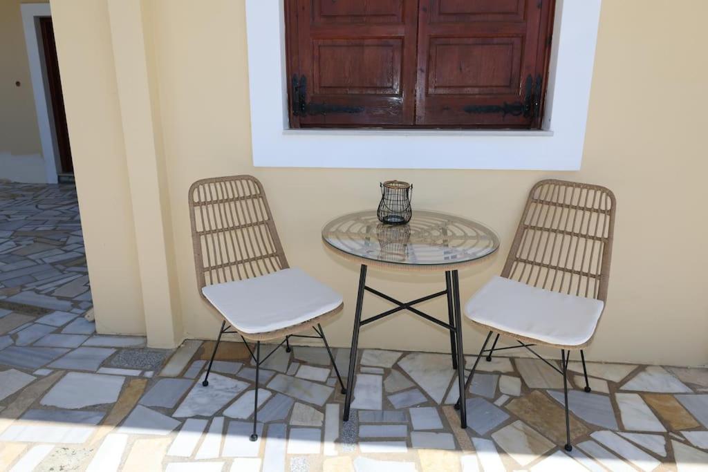 Ginas 1 Apartment Kyparissia