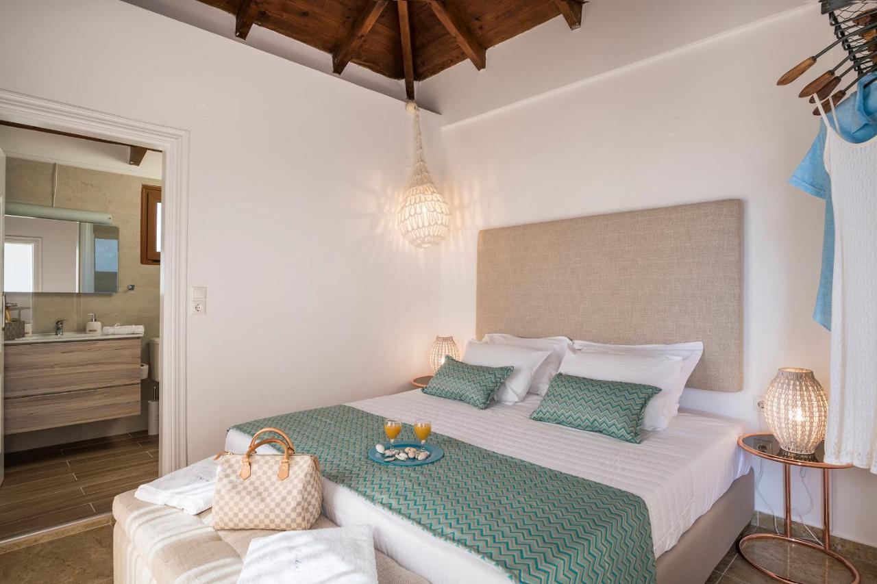 Seaview Ormos, Heated Pool, Sea & Sun Villa Chorafakia