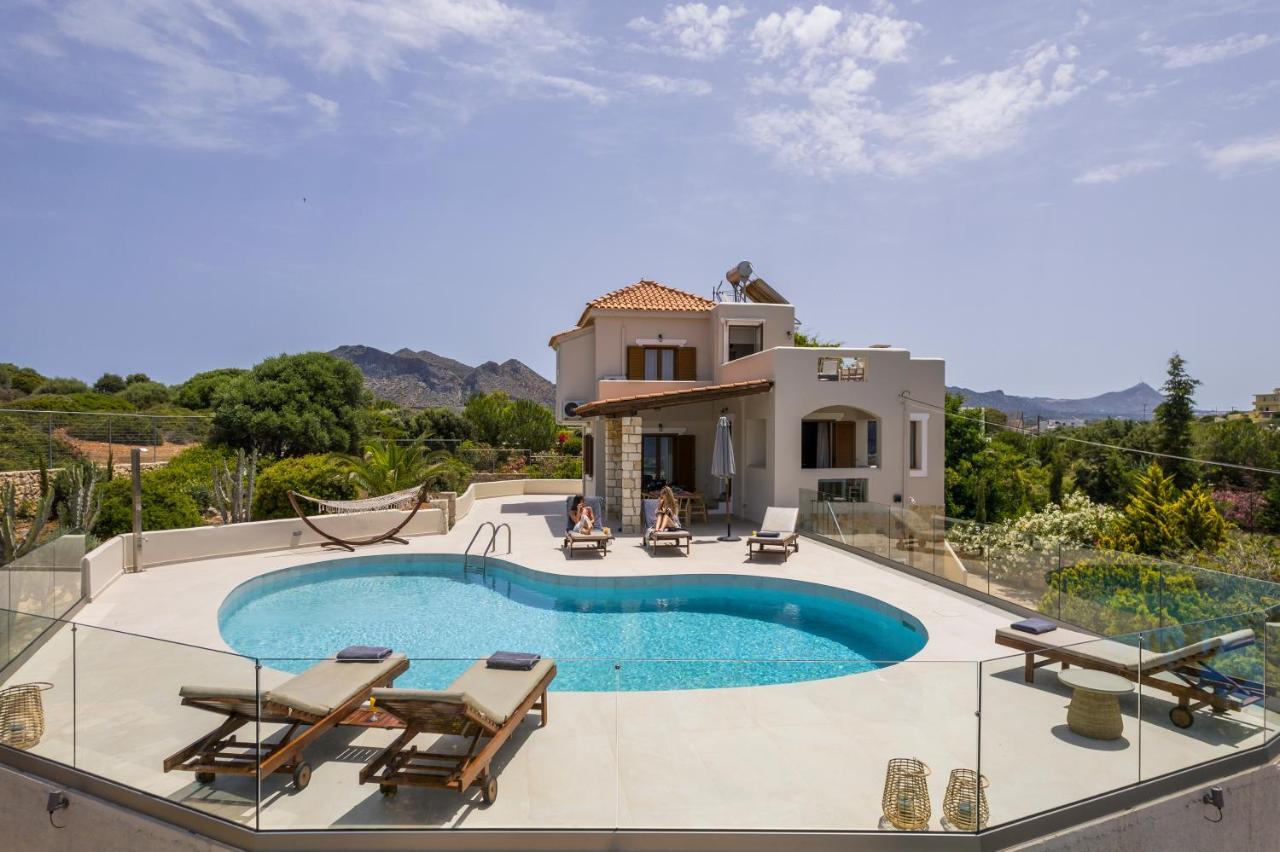 Seaview Ormos, Heated Pool, Sea & Sun Villa Chorafakia