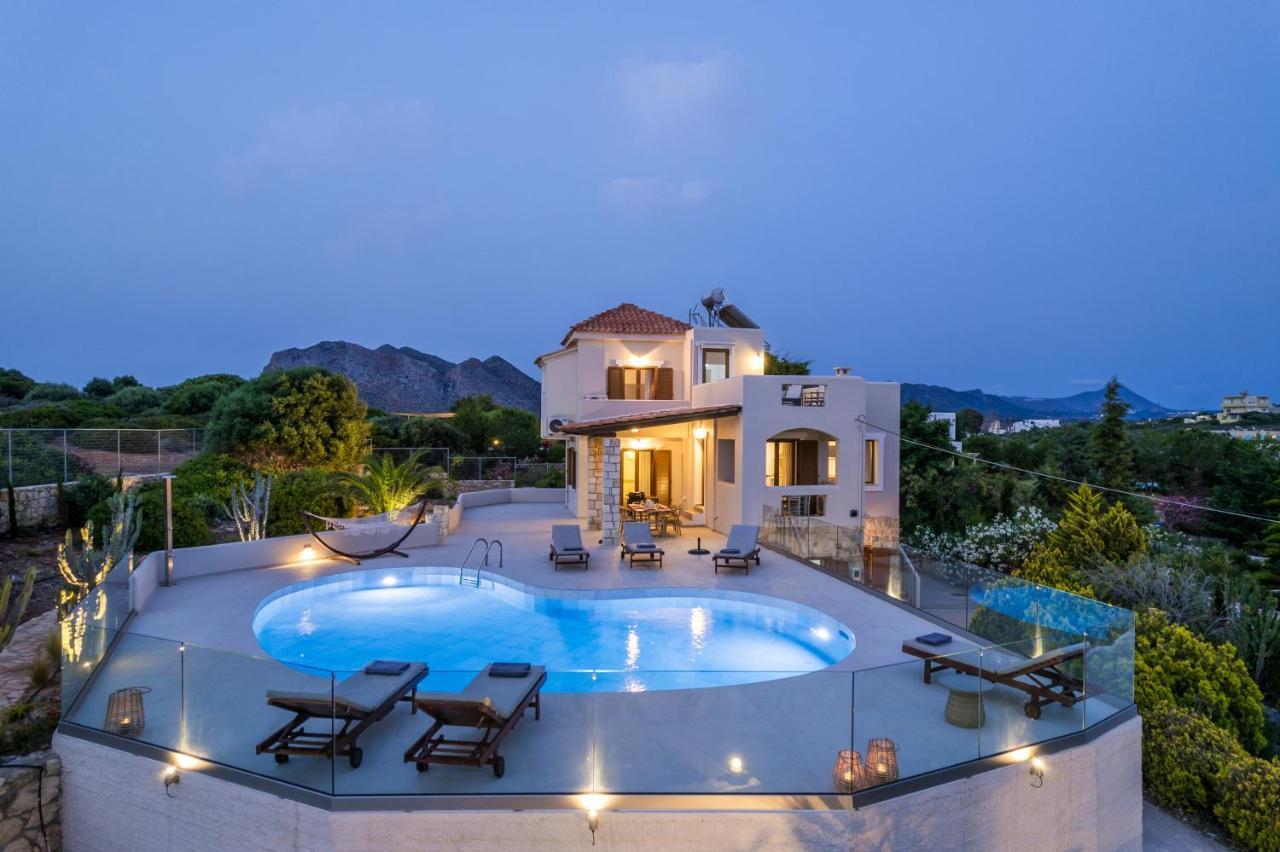 Seaview Ormos, Heated Pool, Sea & Sun Villa *