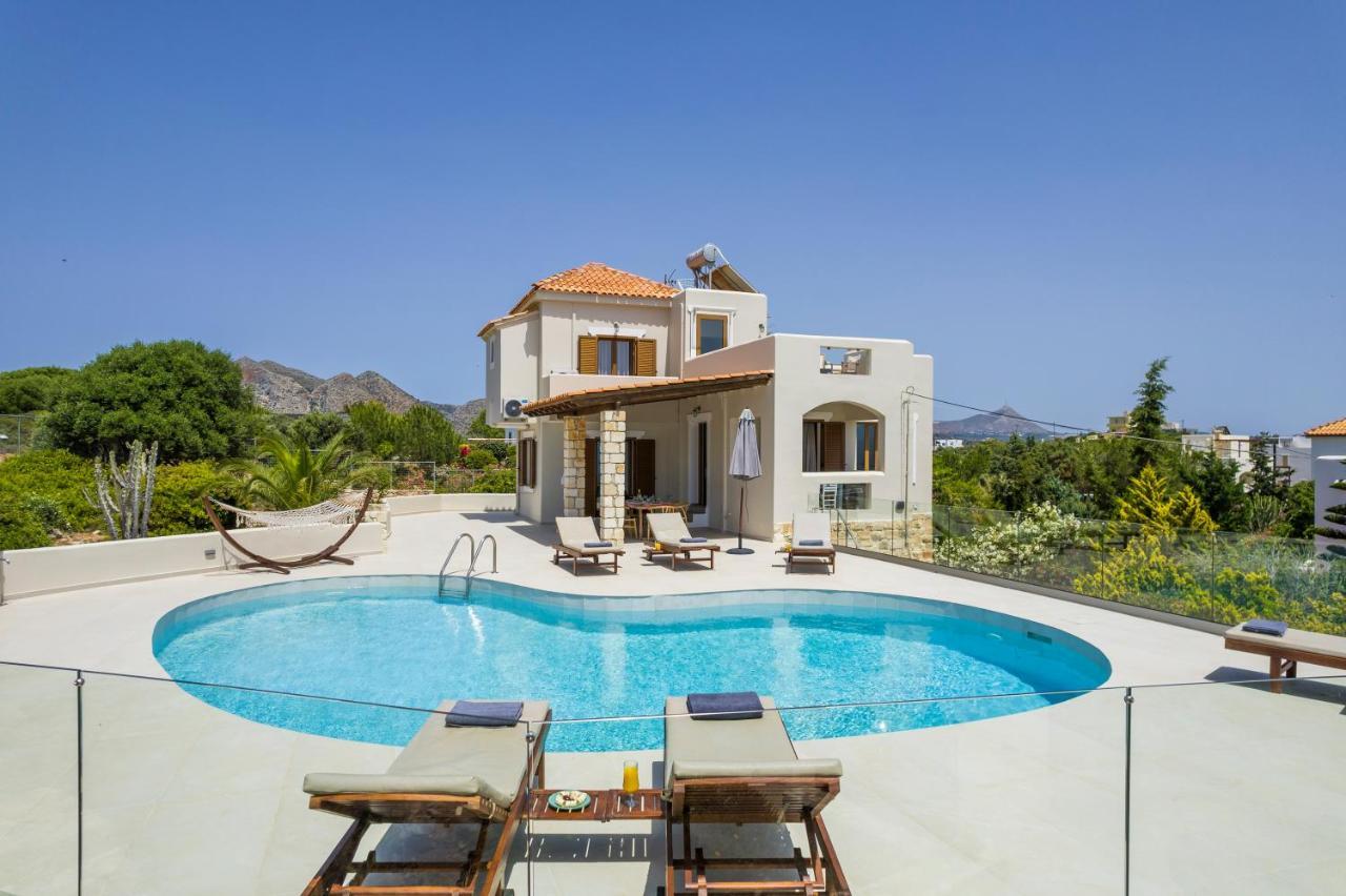Seaview Ormos, Heated Pool, Sea & Sun Villa *