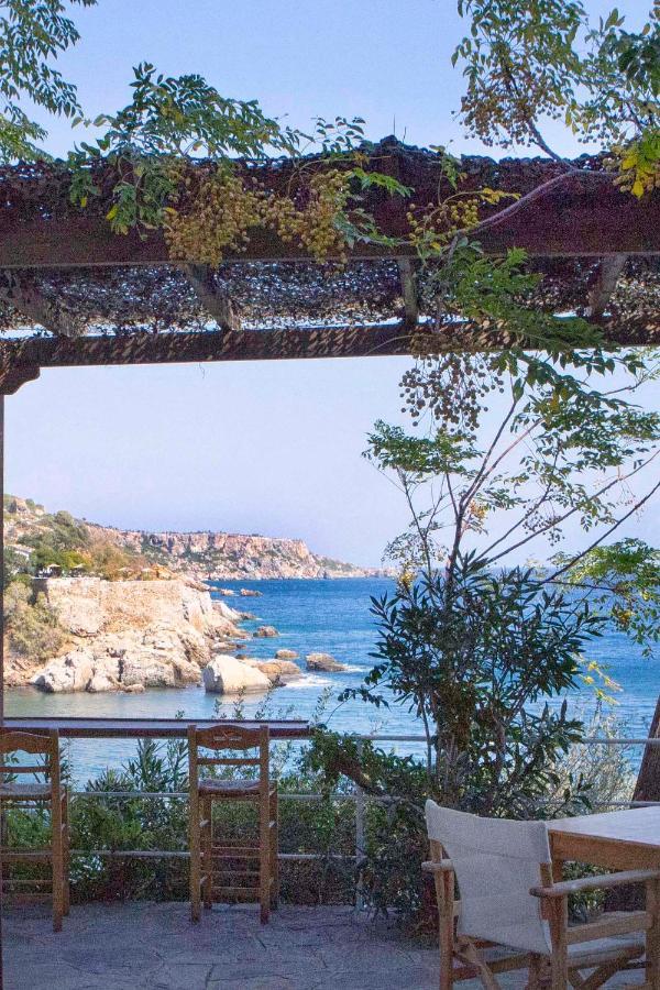 Marina 2* Agios Kirykos (Ikaria)