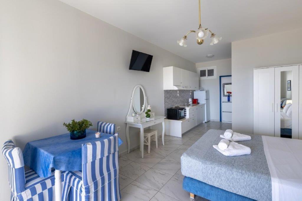 Sea View * Finikas (Syros)