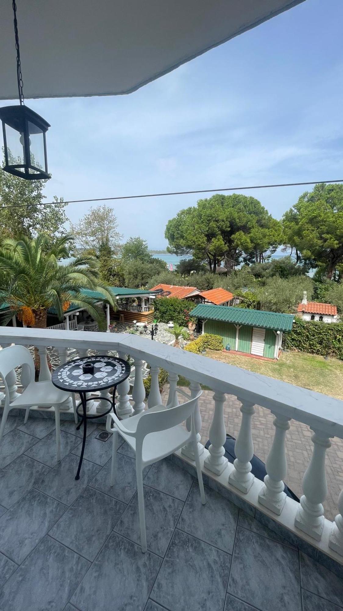 Diaporos Hotel