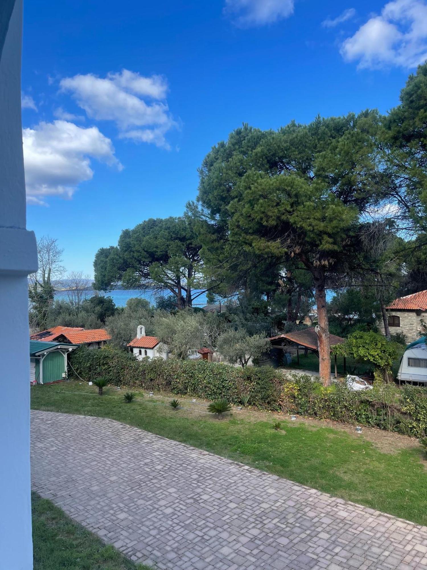Diaporos Hotel 3*