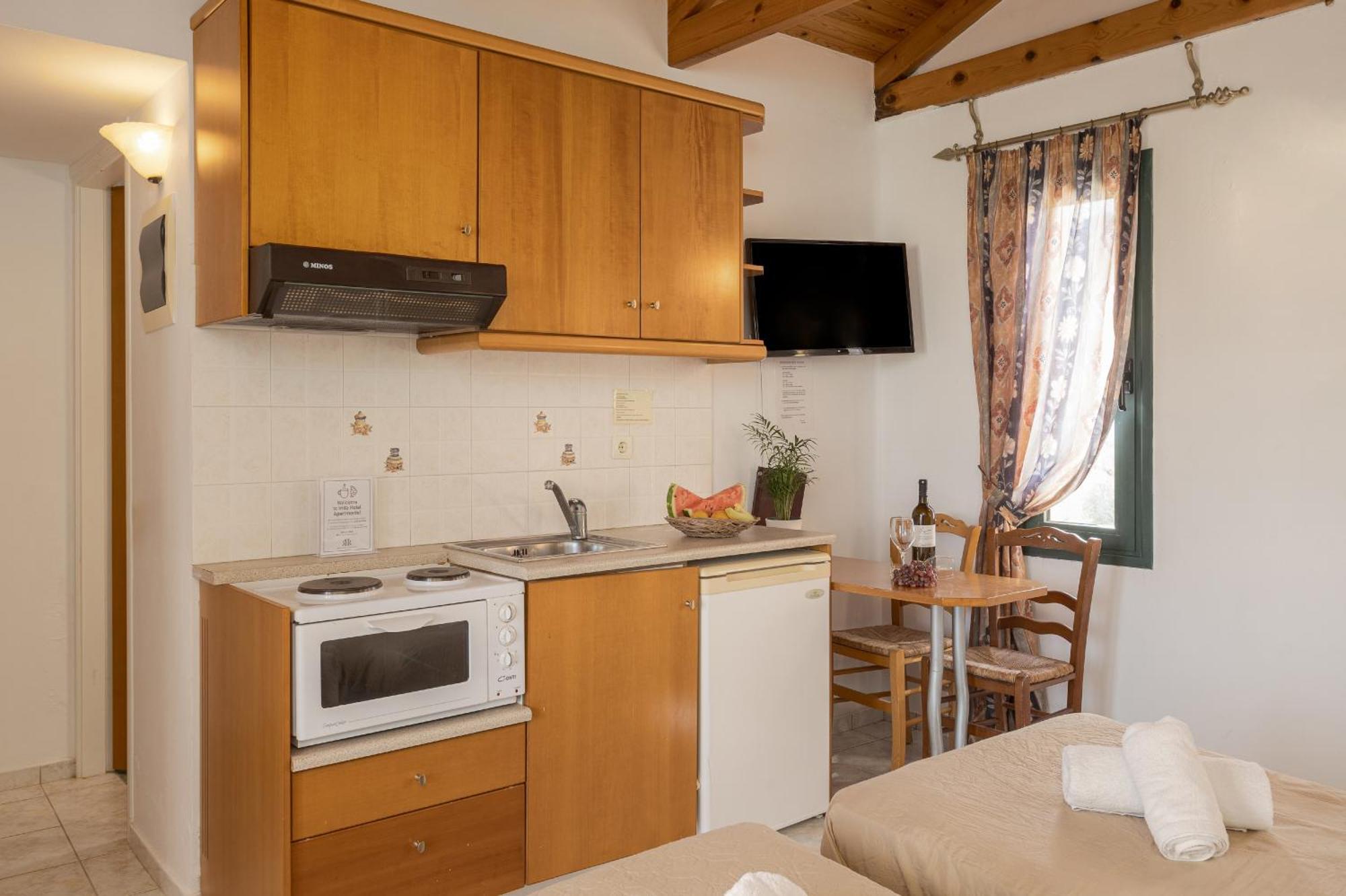 Irida By Estia Aparthotel *