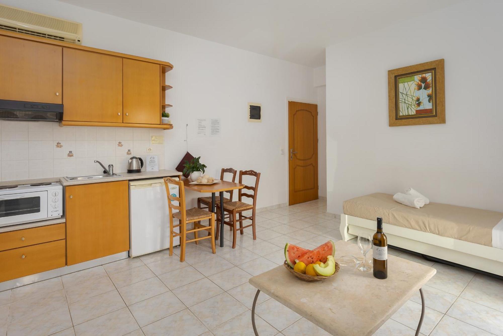 Aparthotel Irida By Estia