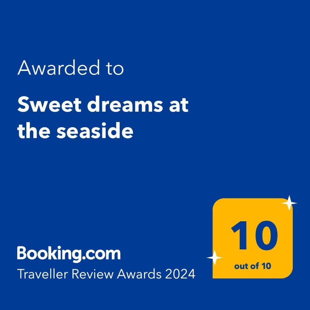 Sweet Dreams At The Seaside Apartment