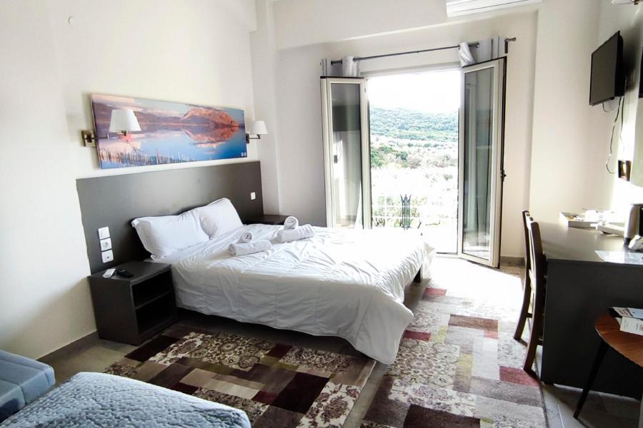 Socrates Organic Village - Wild Olive Apartment