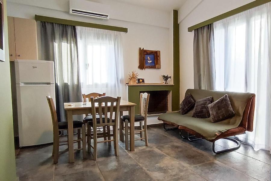 Socrates Organic Village - Wild Olive *