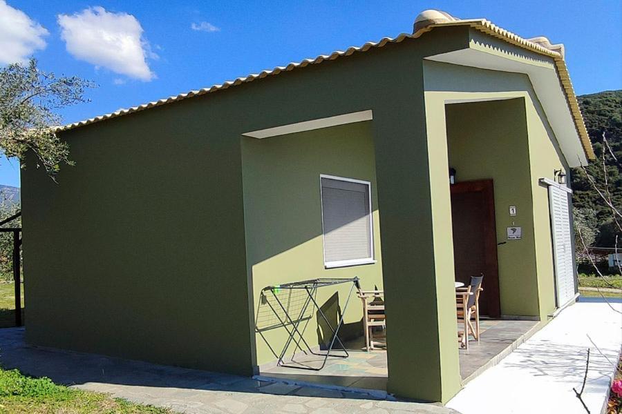 Socrates Organic Village - Wild Olive *