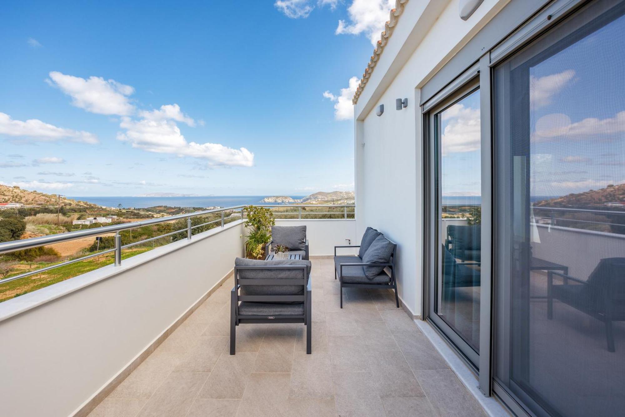 Aelia Home, Villa