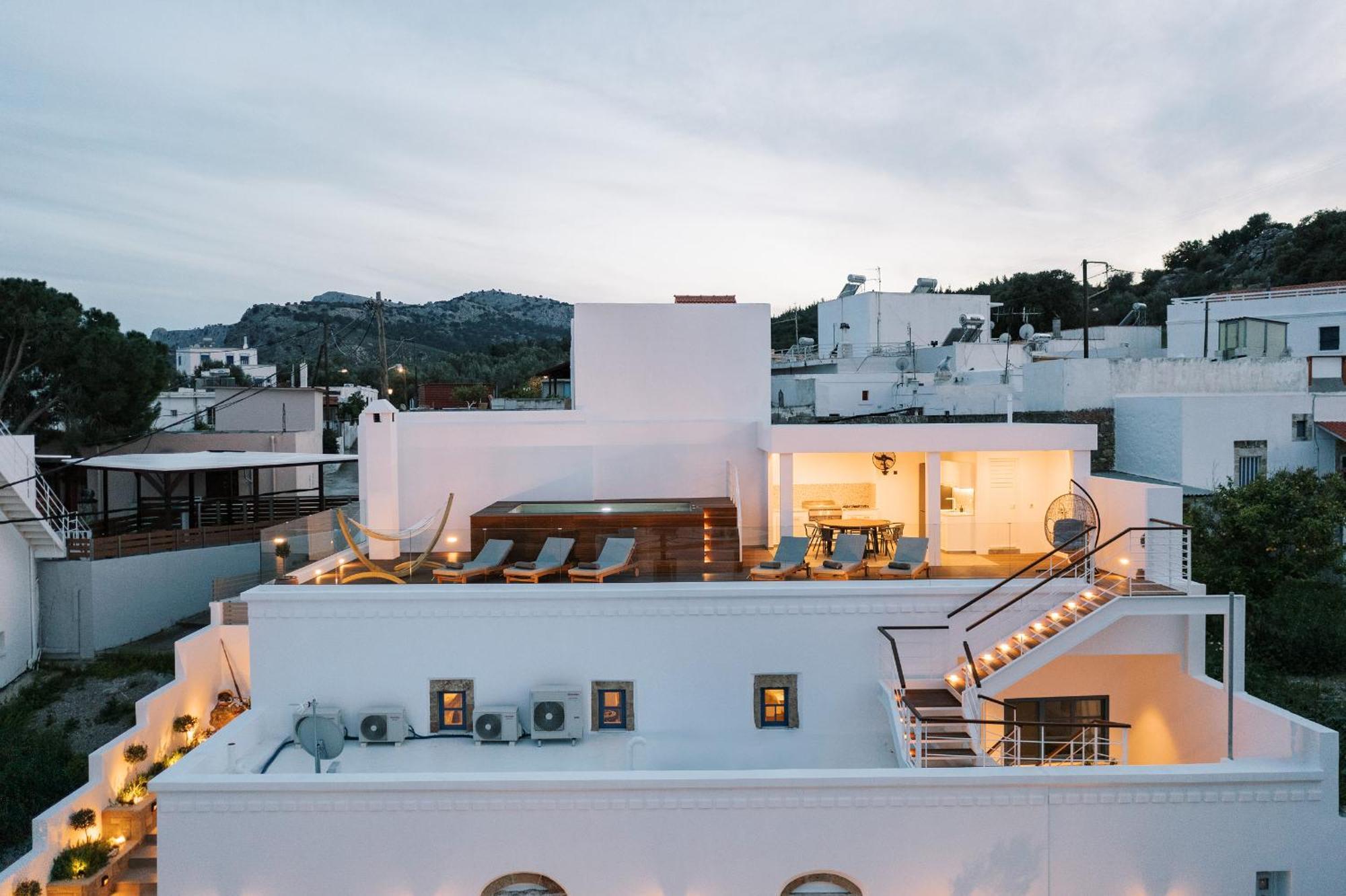 Villa Square Luxury