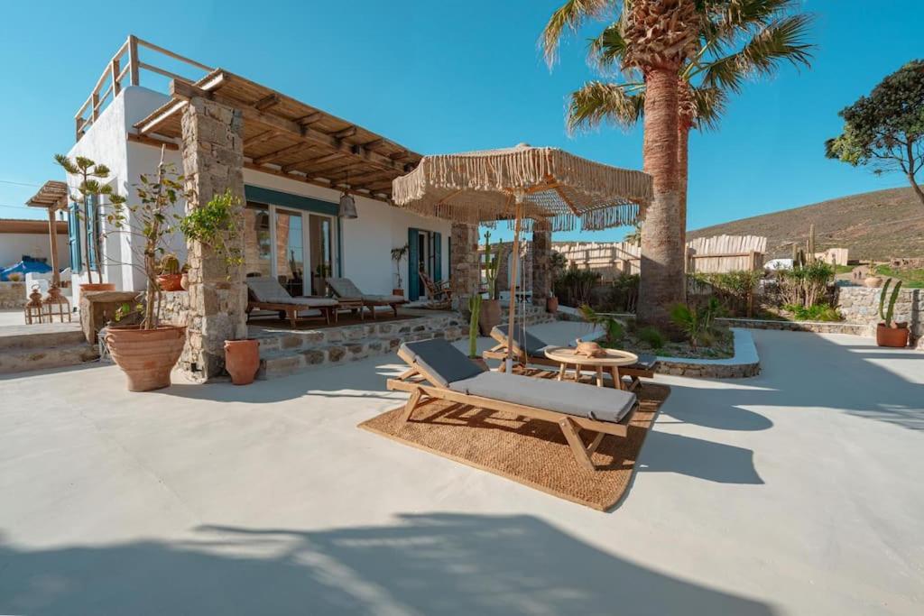 Palm Jacuzzi 200m From Villa