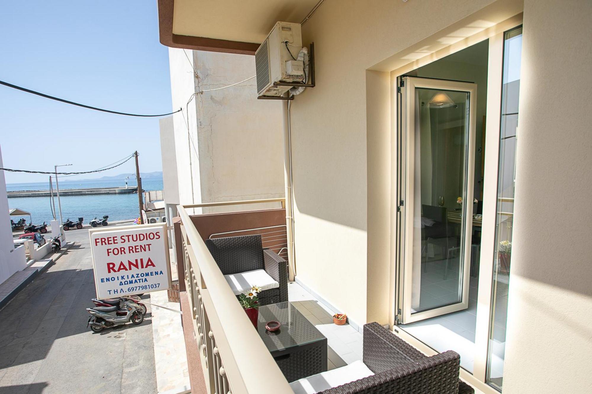 Rania With Sea View Apartment