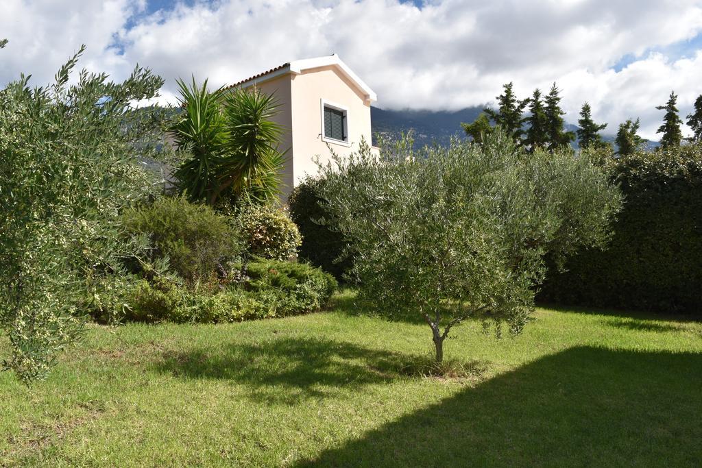 Thalia Trapezaki (Kefalonia)