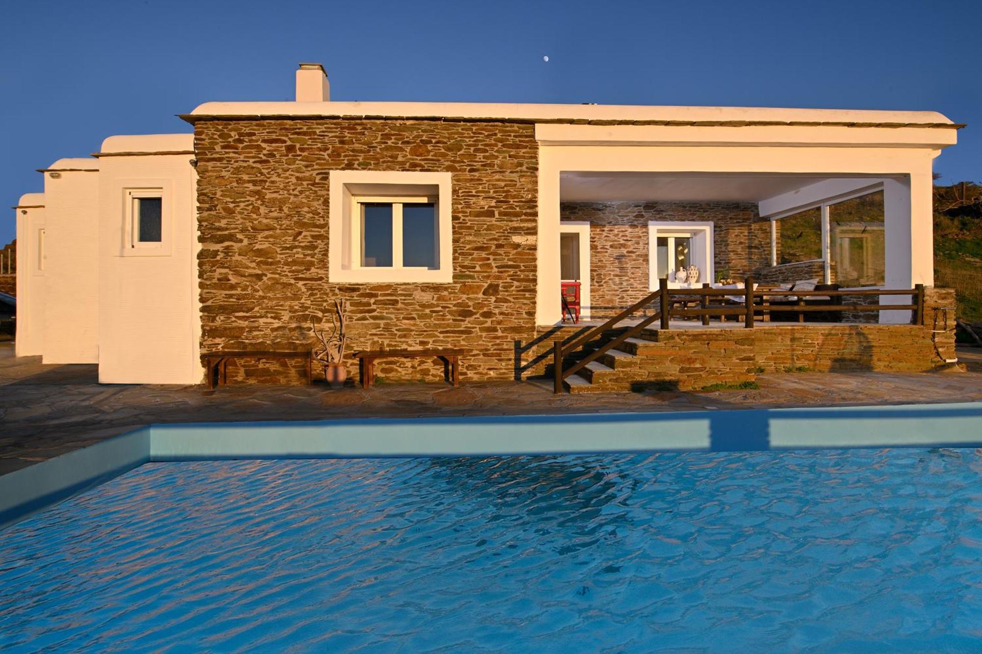 The Nest Kalivari (Andros)