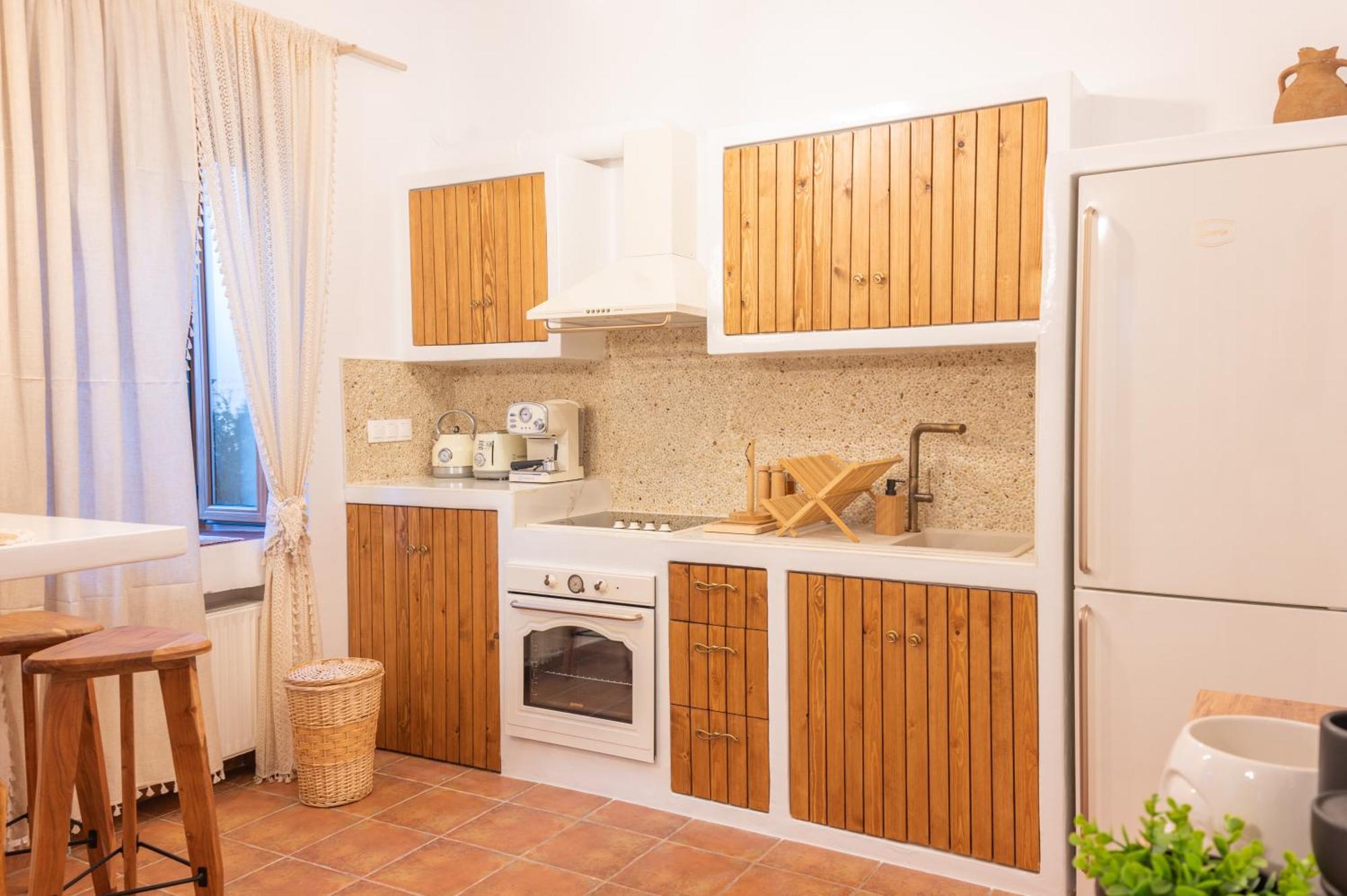 Traditional House Meloi