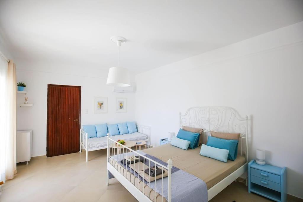 The Cozy Nest:) Holiday home Batsi (Andros)