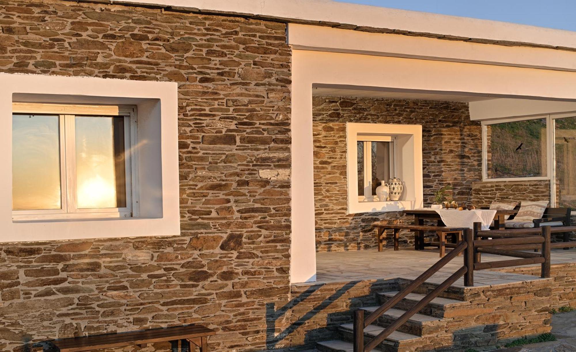 The Nest * Kalivari (Andros)