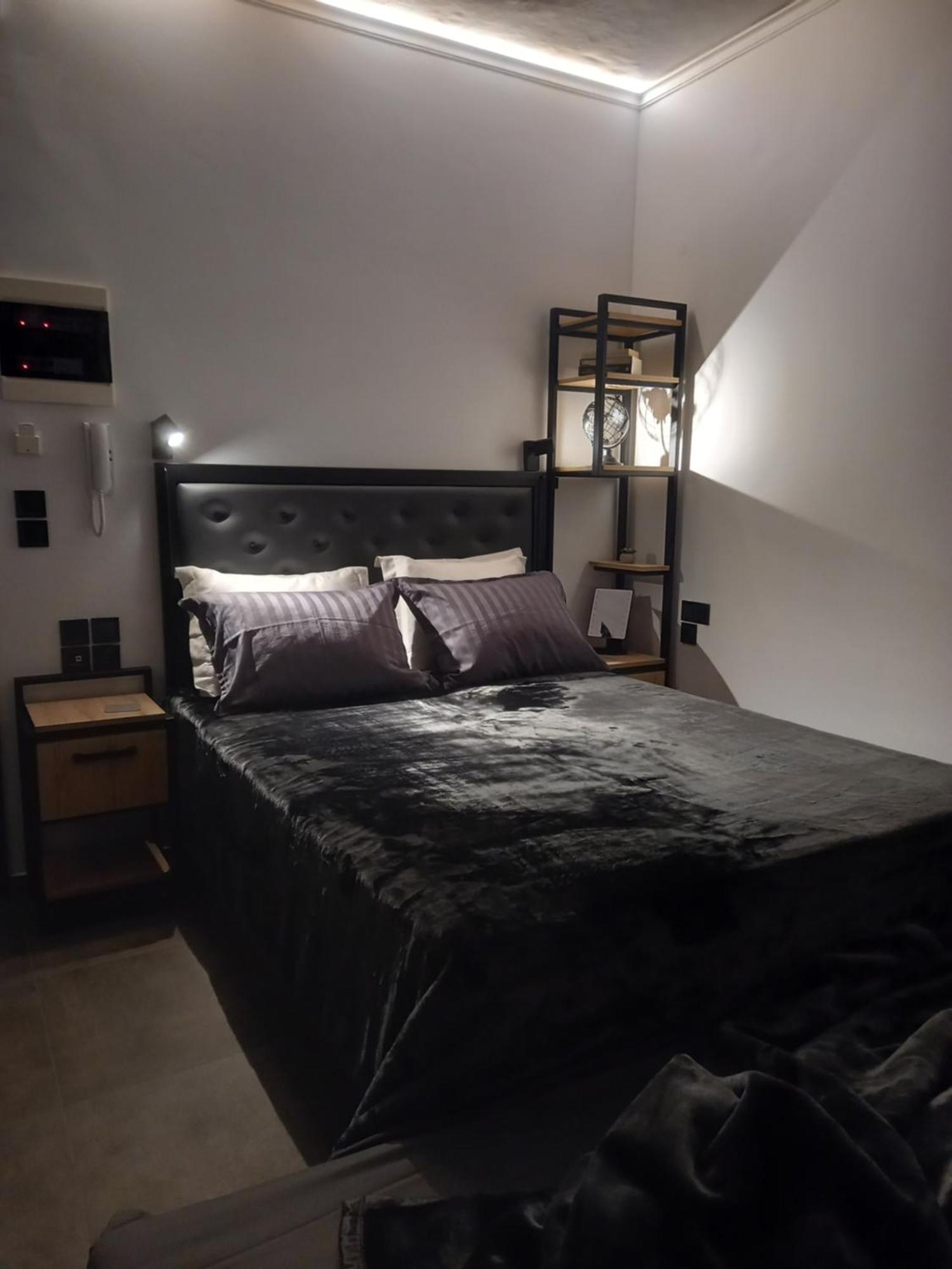 Mayer Apartment *