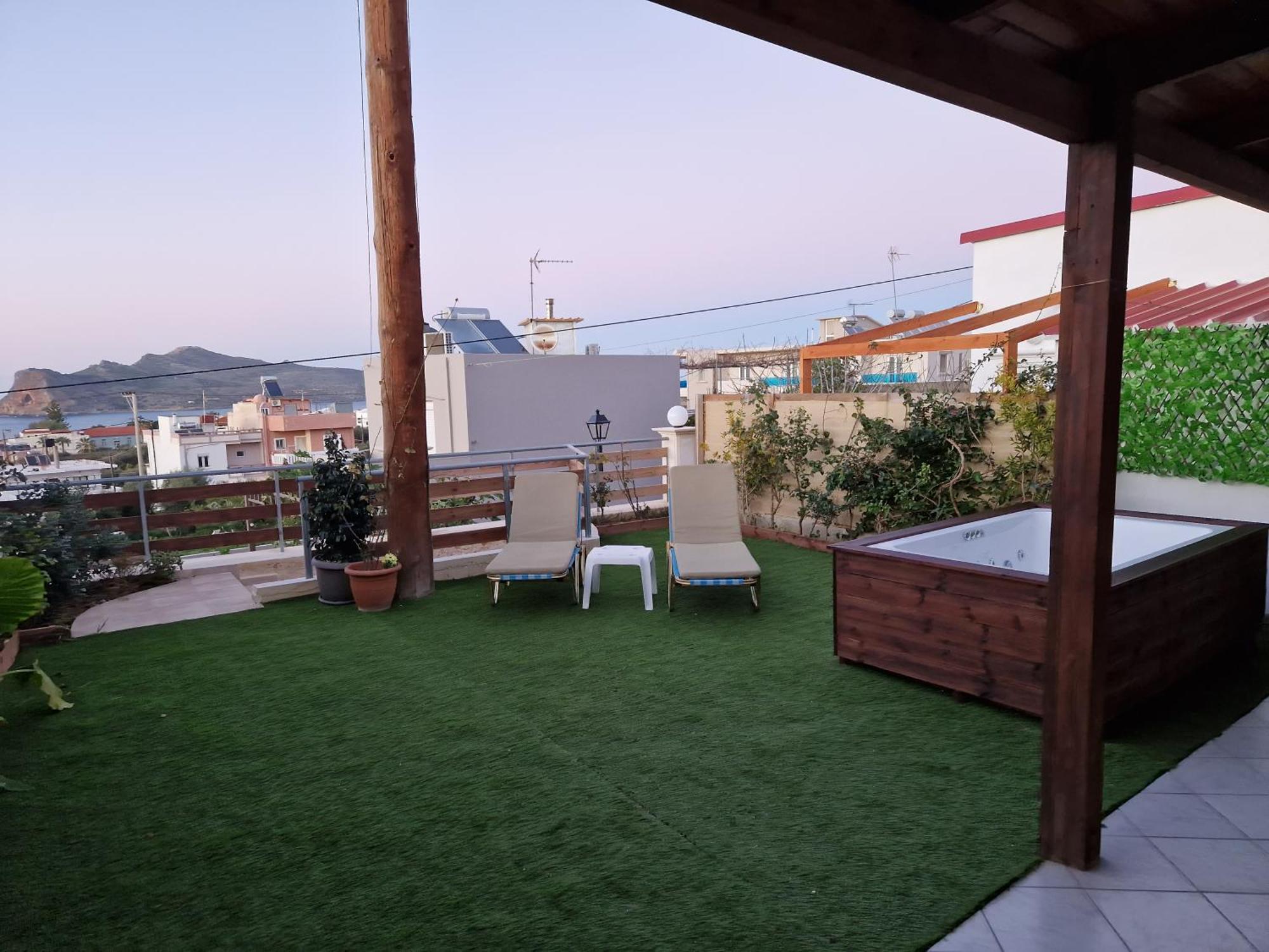Claudia Apartment Agia Marina (Crete)