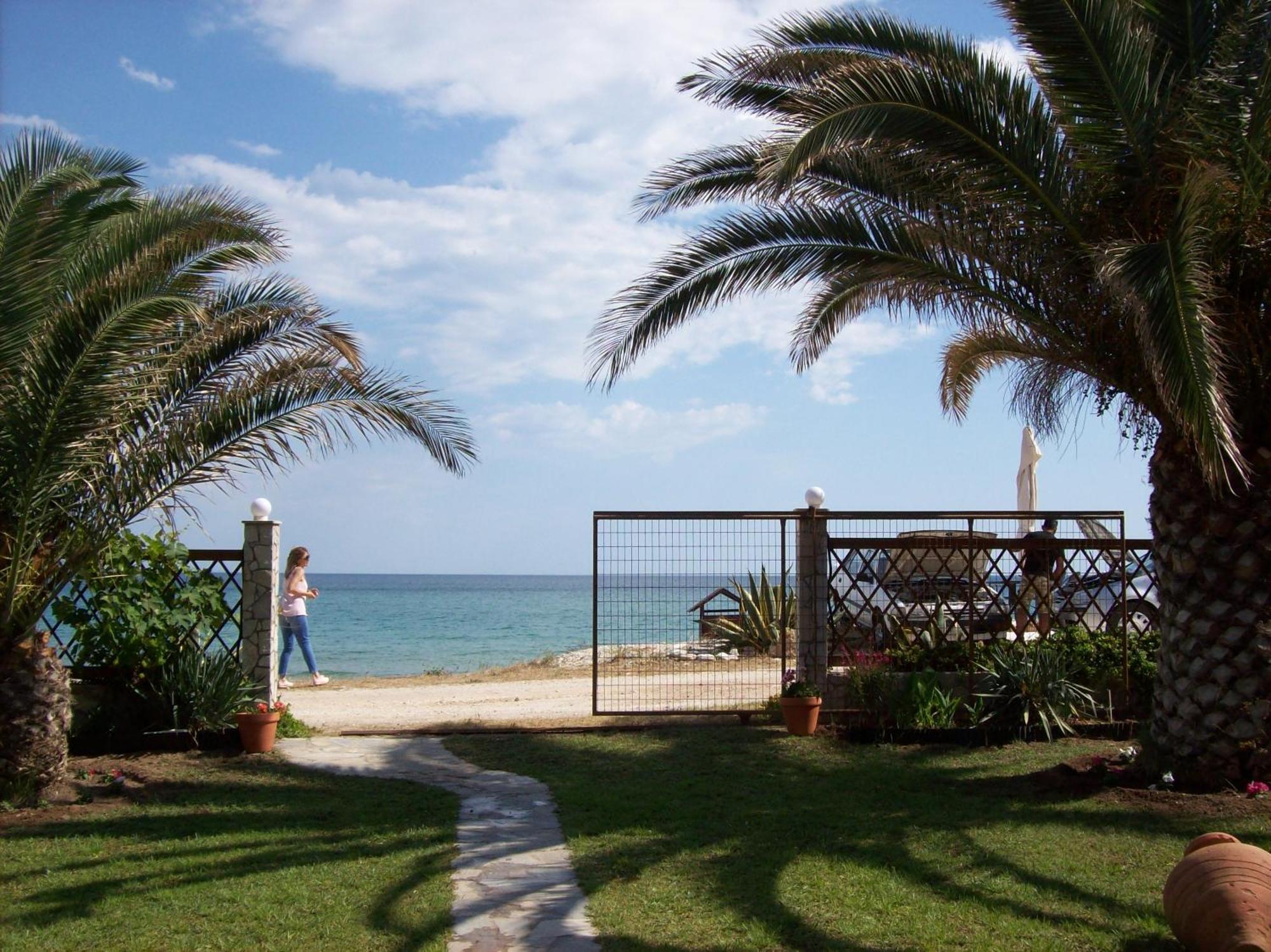 Apartment Sea Breeze 1 *