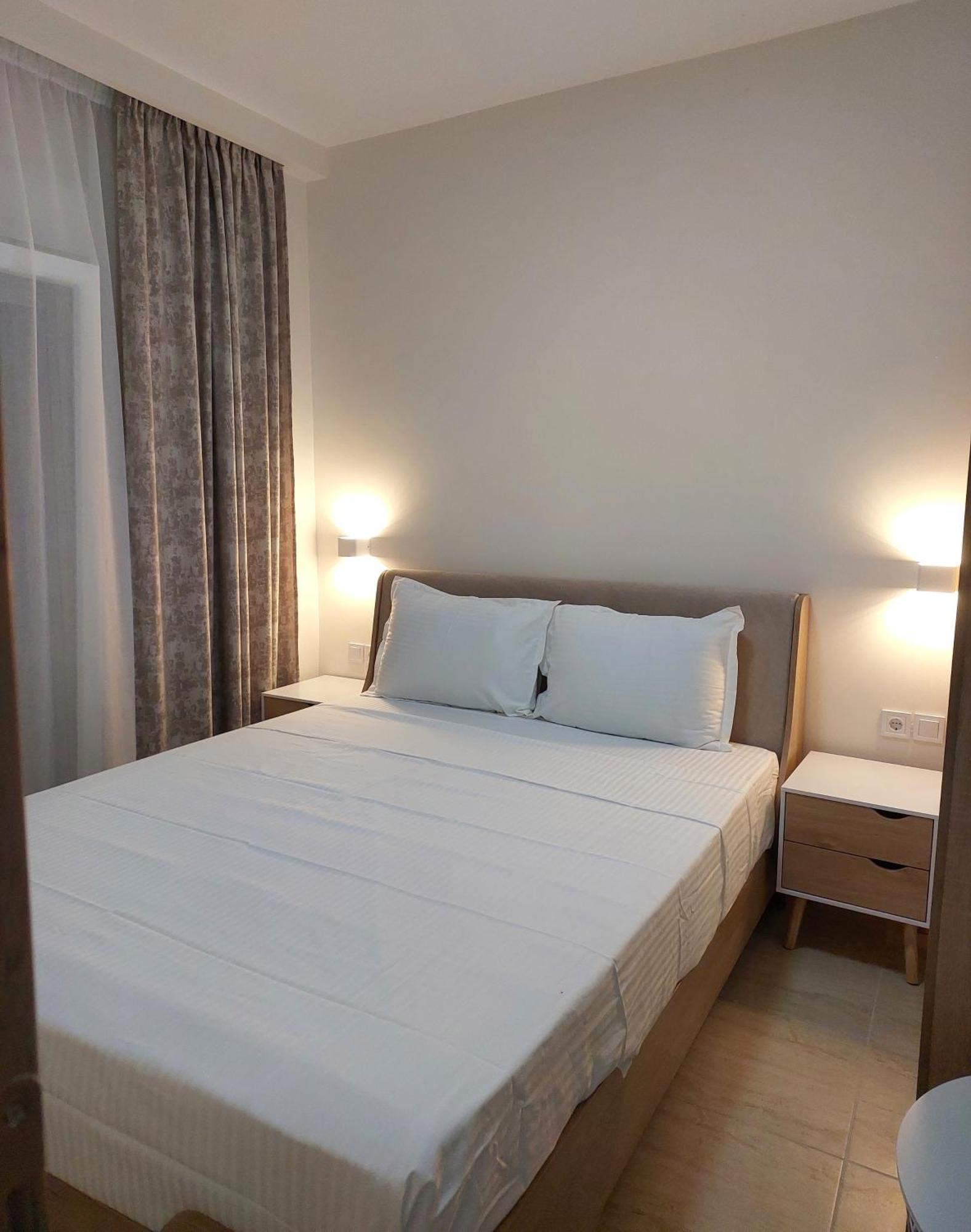 Navarino Luxe Aparthotel *
