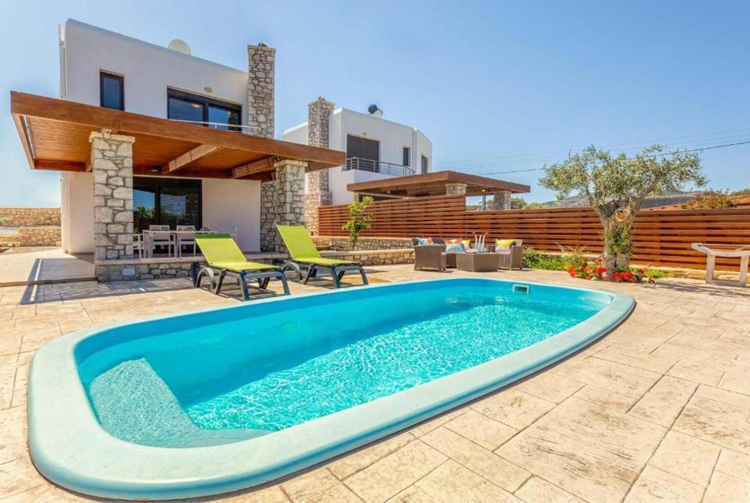 Villa Dias Collection *