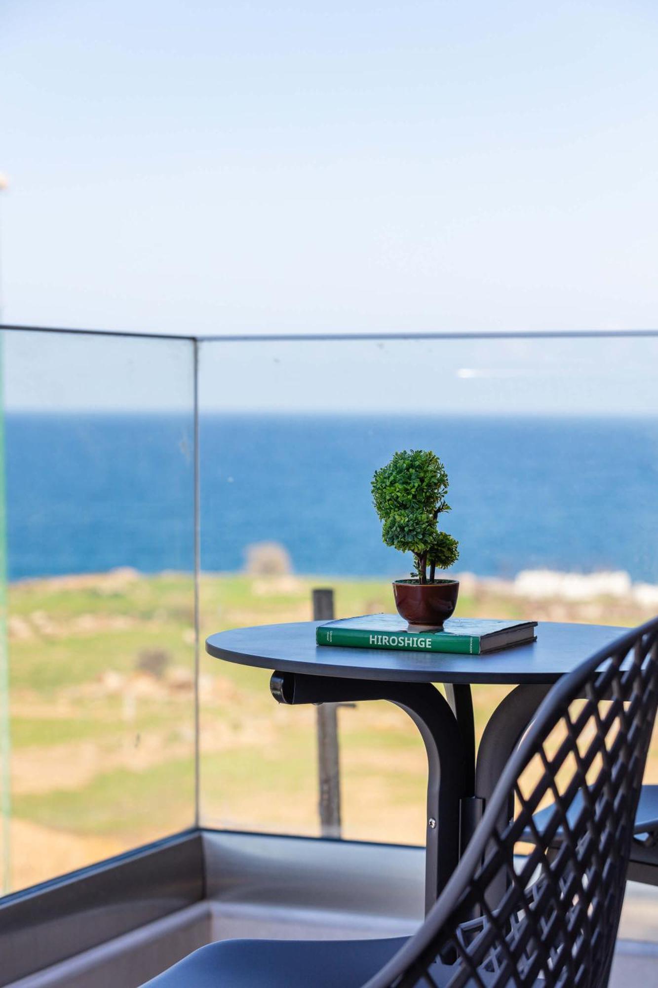 Theros Villa *