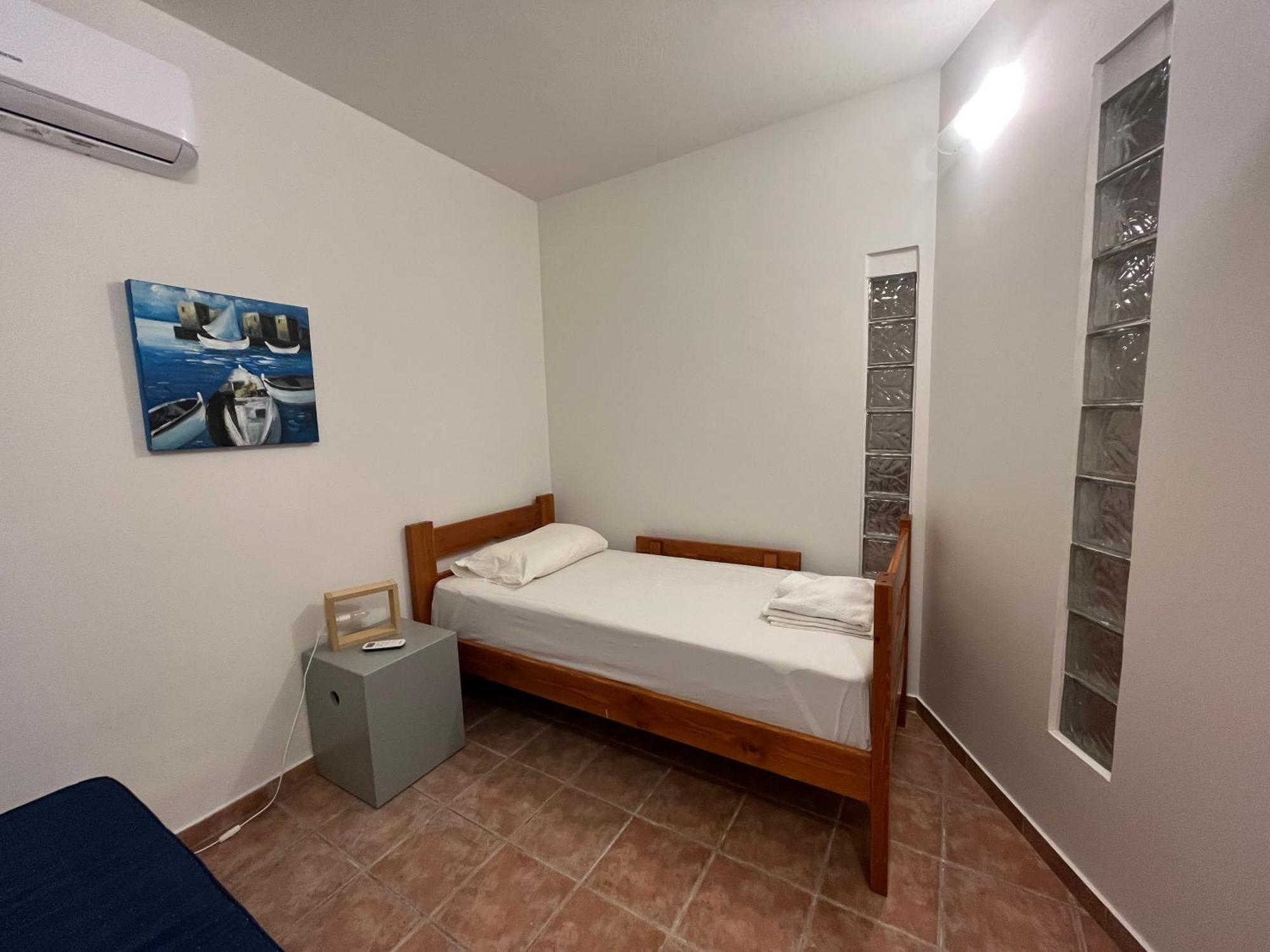 Phoenix Cosy I Livadakia