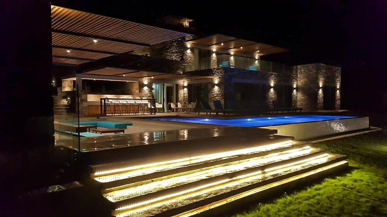 Villa Ektoras *
