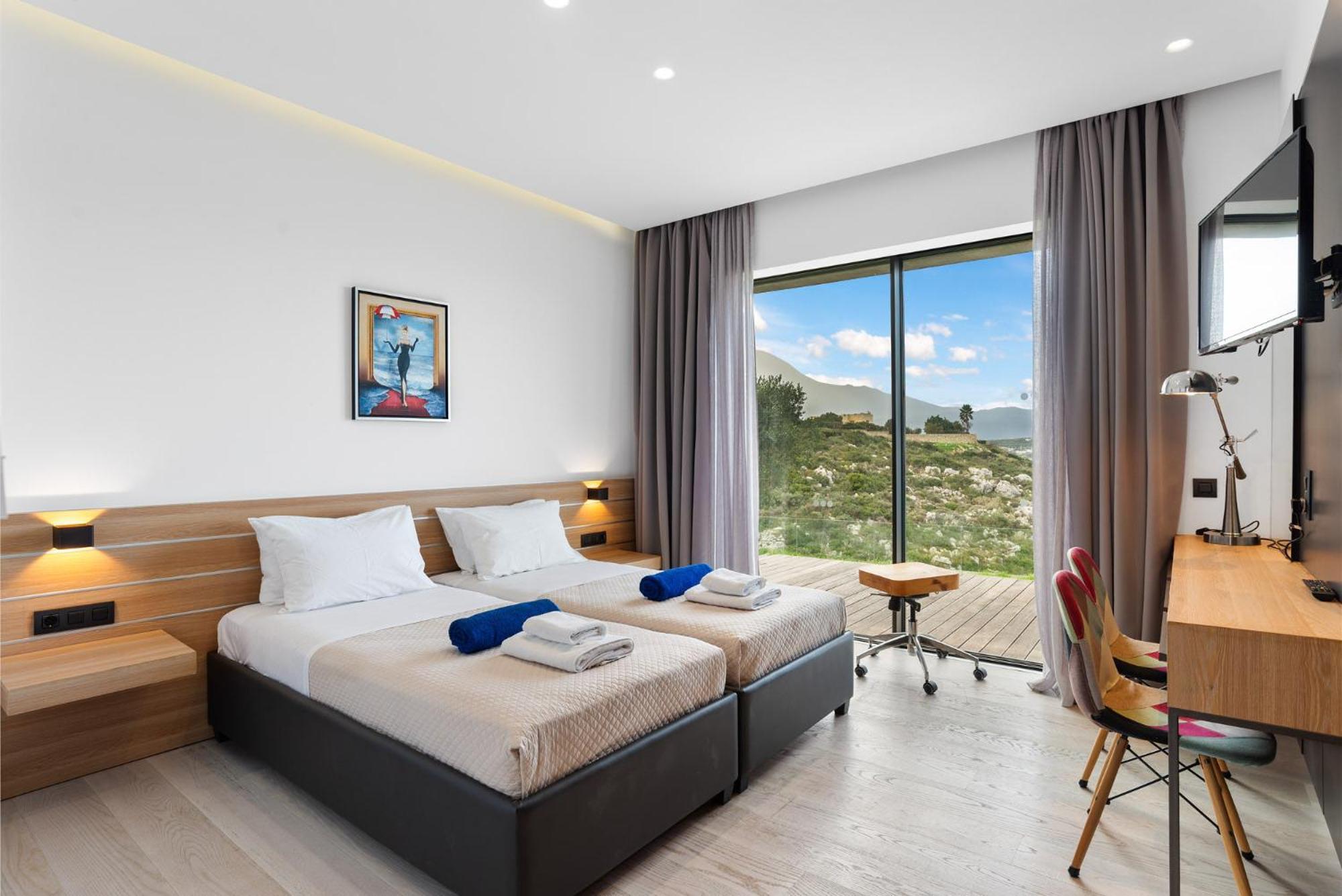 Ektoras Villa